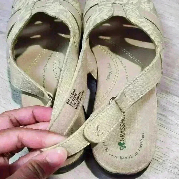 Grasshoppers Womens Open Toe Sling Back Sandals Semi Flatform Lightweight Comfy - Picture 4 of 16